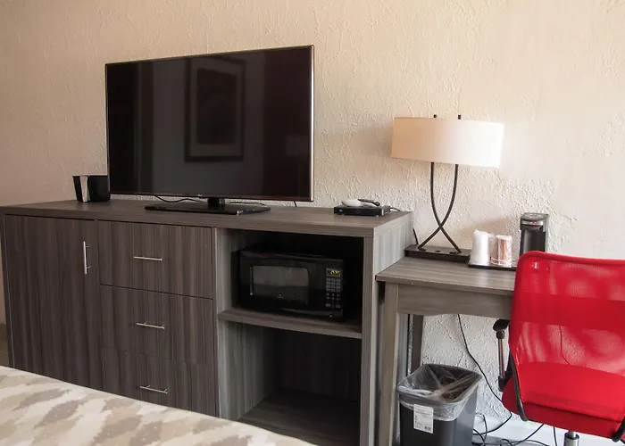 Americas Value Hotel